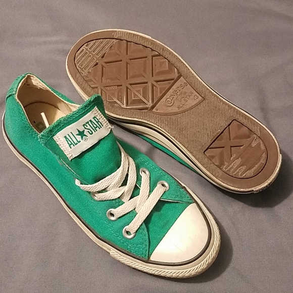Women Size 5 Kelly Green Converse - Picture 1 of 3